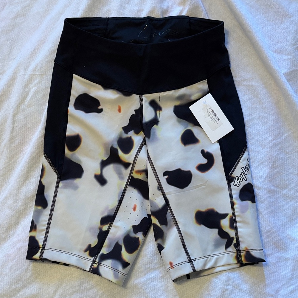 NWT Women’s Troy Lee Designs Mountain Bike Shorts xs